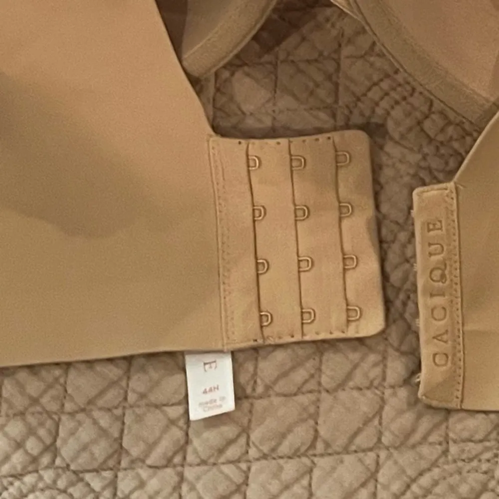 Cacique  Bra, Tan, Lightly lined, full coverage size 44H - Image 4