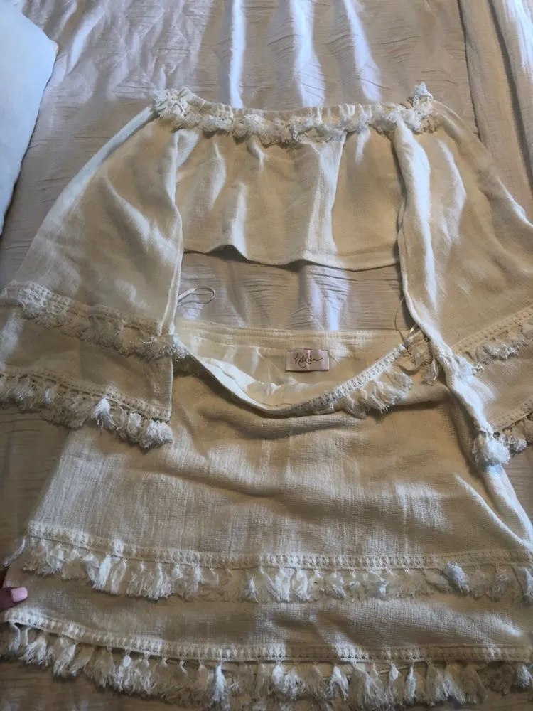 Hallelu White Tassel Set - Image 2