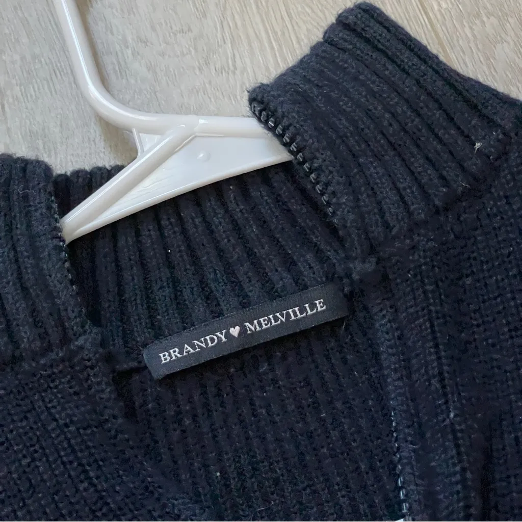 Brandy Melville Sweater quarter zip crop womens Navy Blue (one size) preppy - Image 2