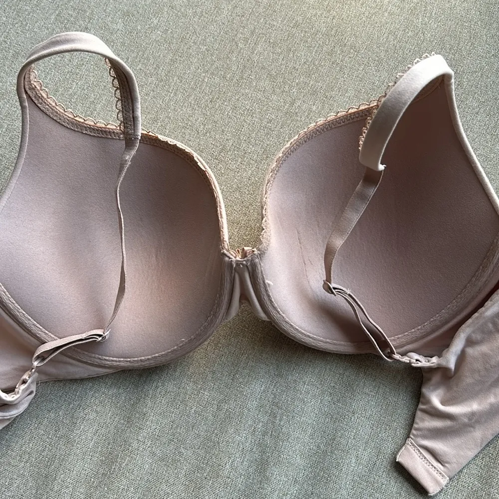 Victorias Secret Body By Victoria Bra - Image 2
