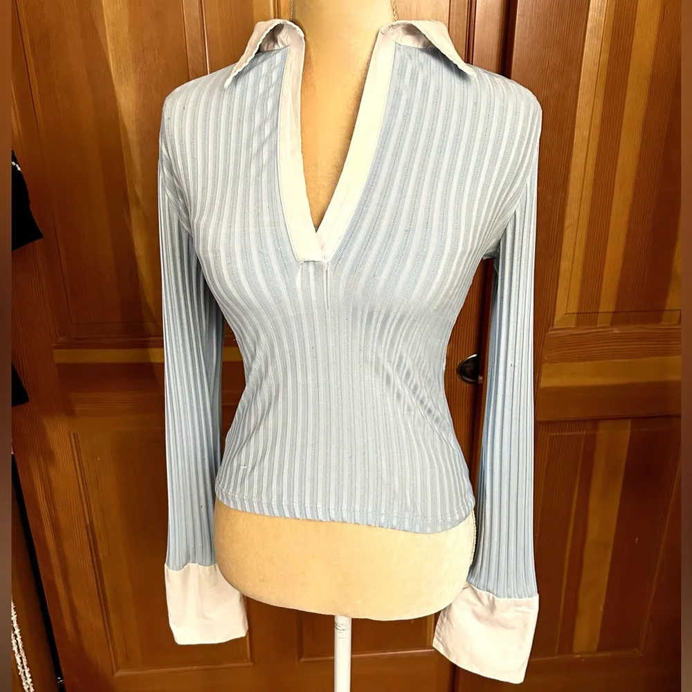 Y2K 1990’s Vintage Blue Cuffed and Collar Shirt. - Image 3
