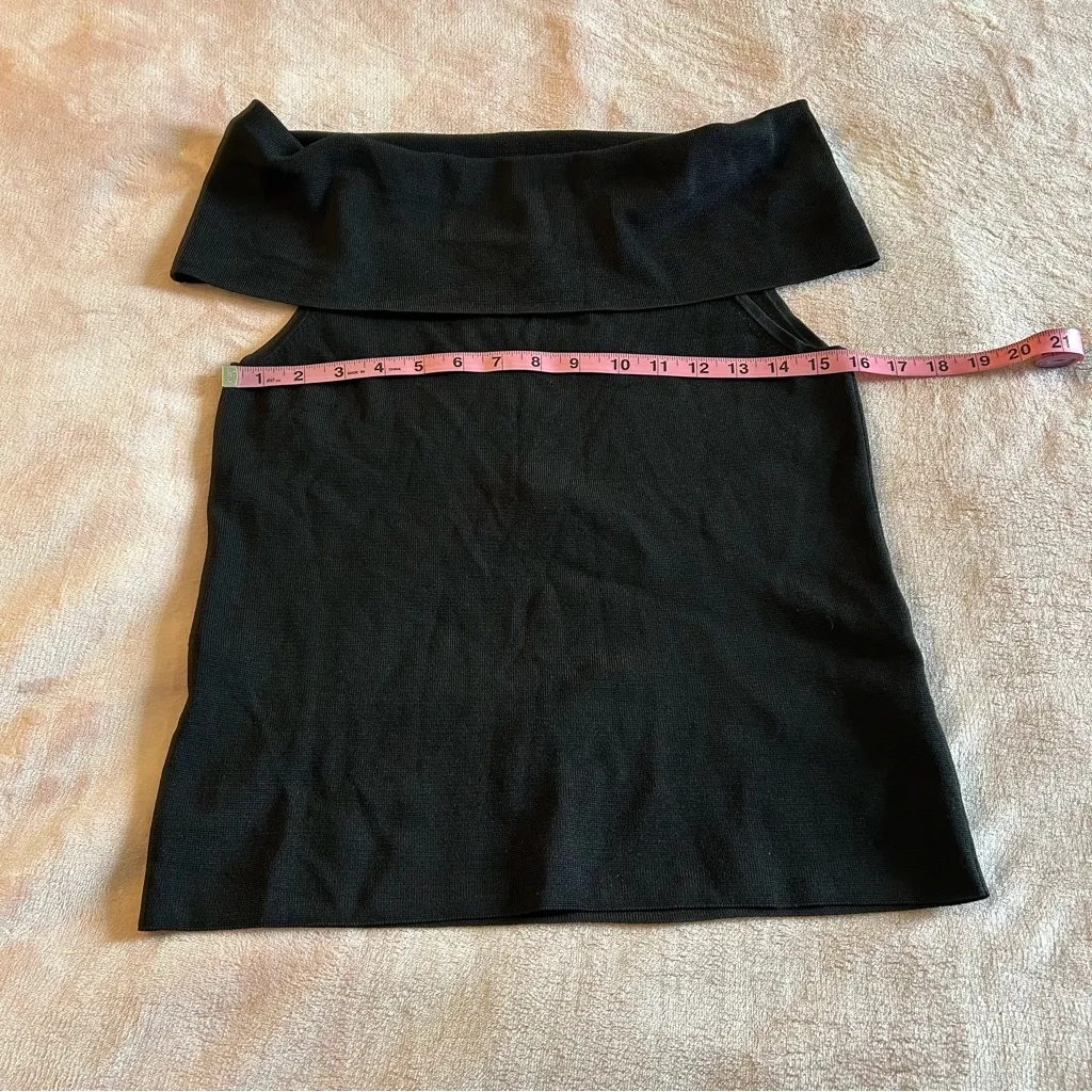 NWOT WHBM black off the shoulder short sleeve stretch top size M - Image 6