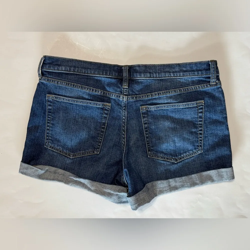 Banana Republic Mid Rise Rolled Cuffed Hem Jean Shorts Size 30 - Image 3