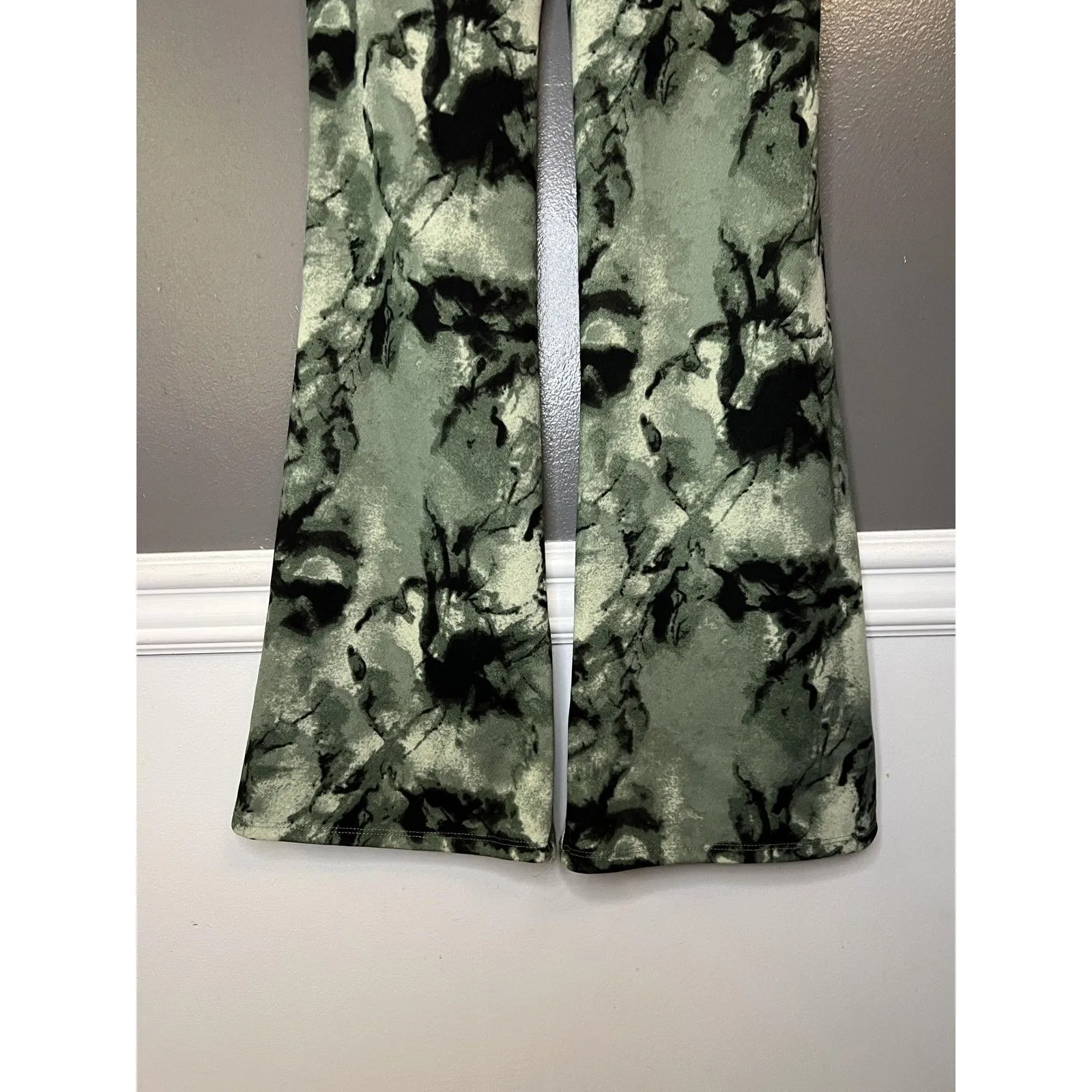 Streetwear Society Pants Womens Small Green Black Flare Bell Bottom Stretch - Image 6