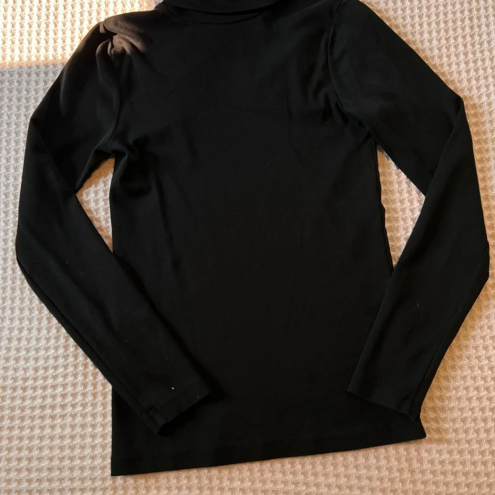 J.Crew Black  Longsleeve - Image 4