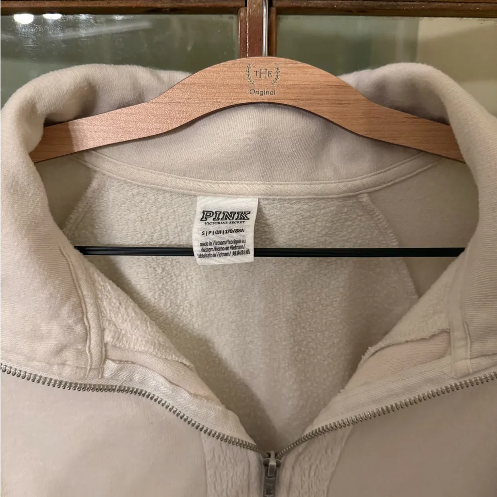 PINK Victoria's Secret Cream Zip-Up - Size Small - Image 3