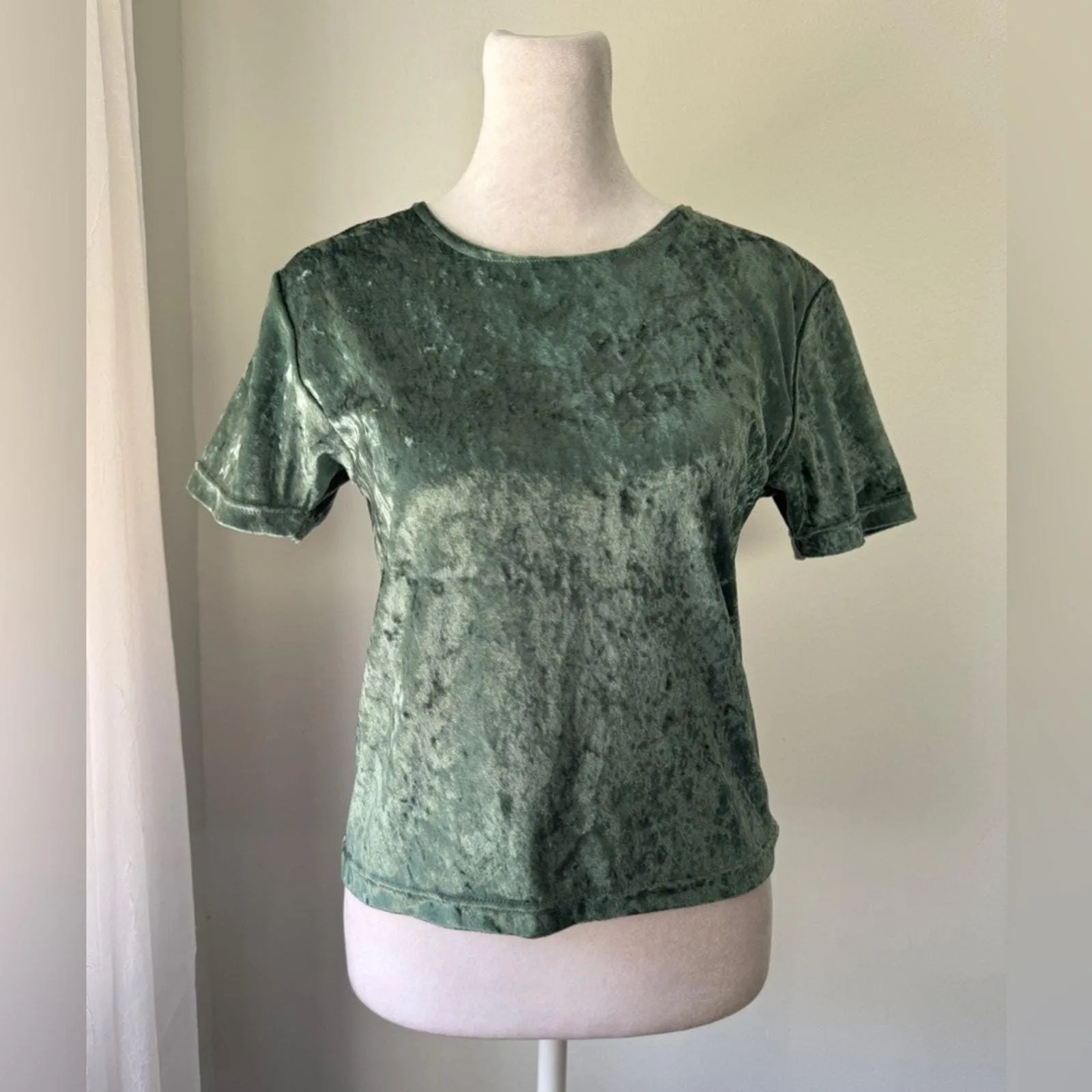 Vintage ‘90s Carreau Sport Light Forest Green Velvet Short Sleeve Blouse - Image 2