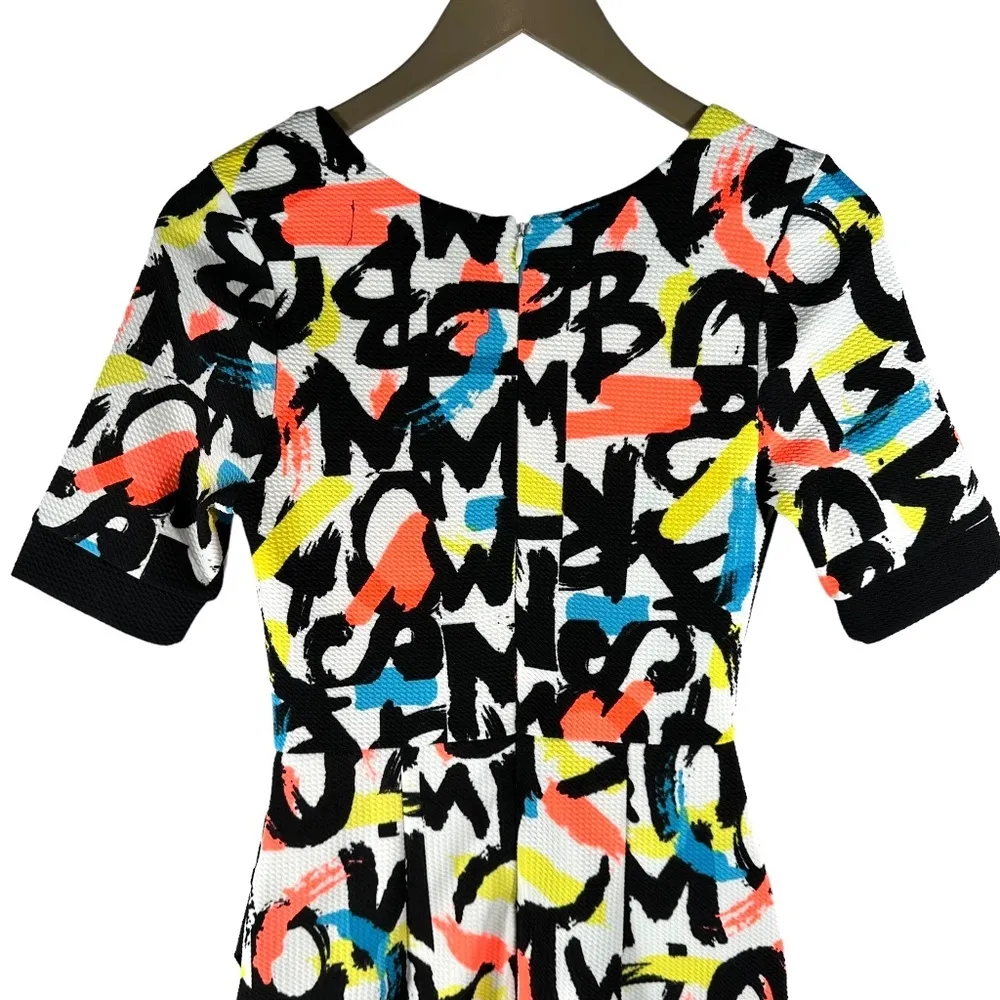 | Marilyn Monroe | Grafitti Pattern Short Sleeve Rockable Scoop Neck Dress - Image 5