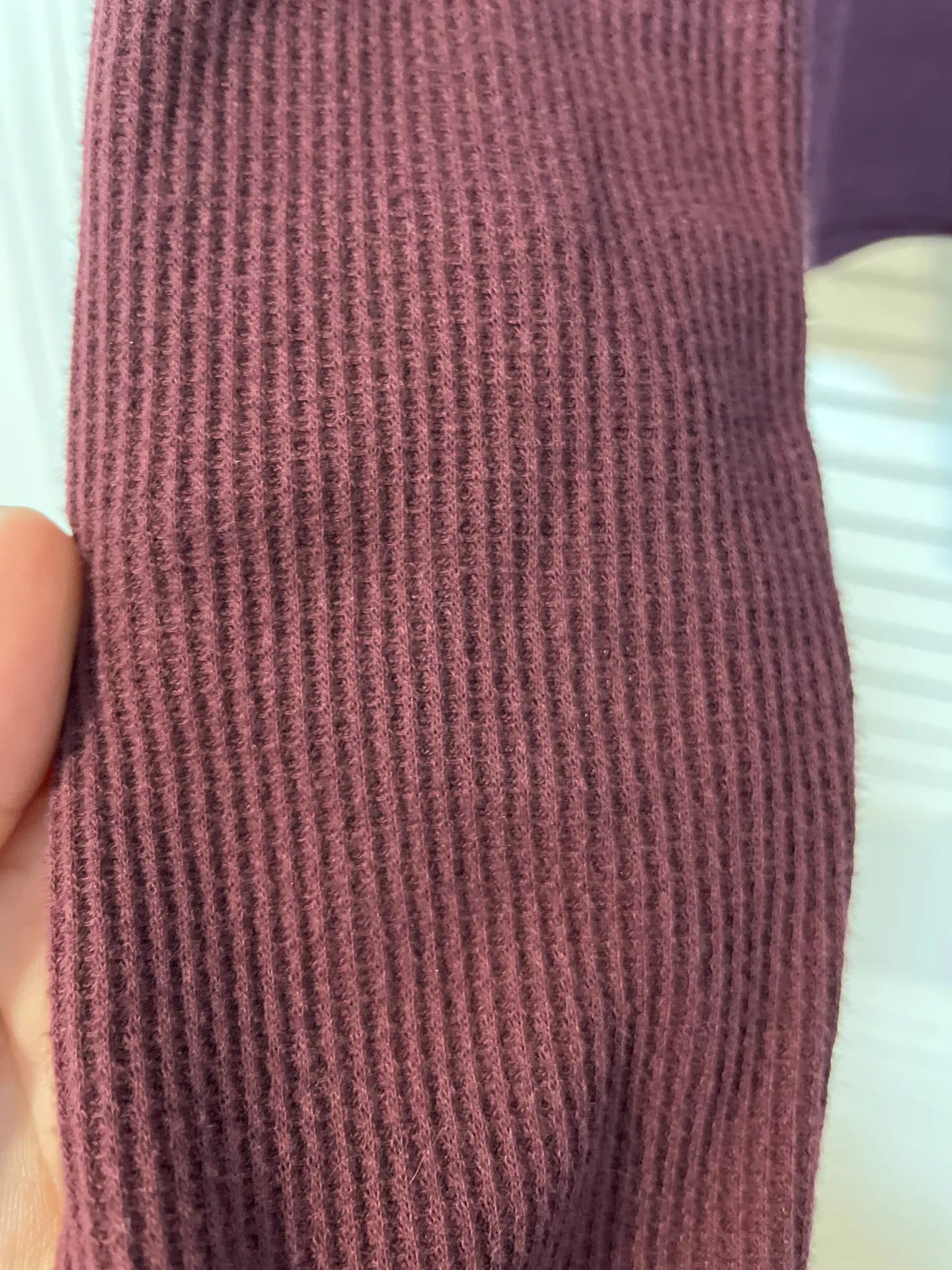 No Comment Maroon Cropped Sweatshirt  - Image 3