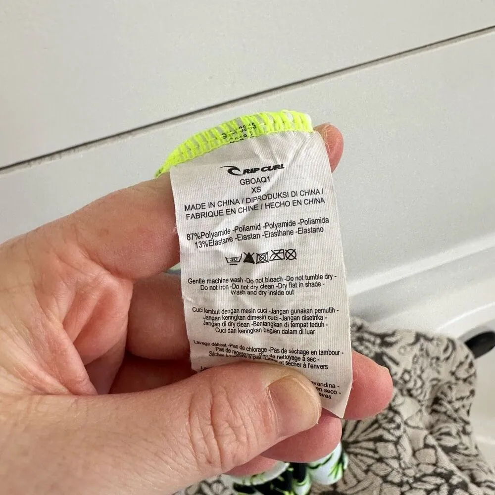 Rip Curl  Women’s Extra Small Swim Shorts - Image 4