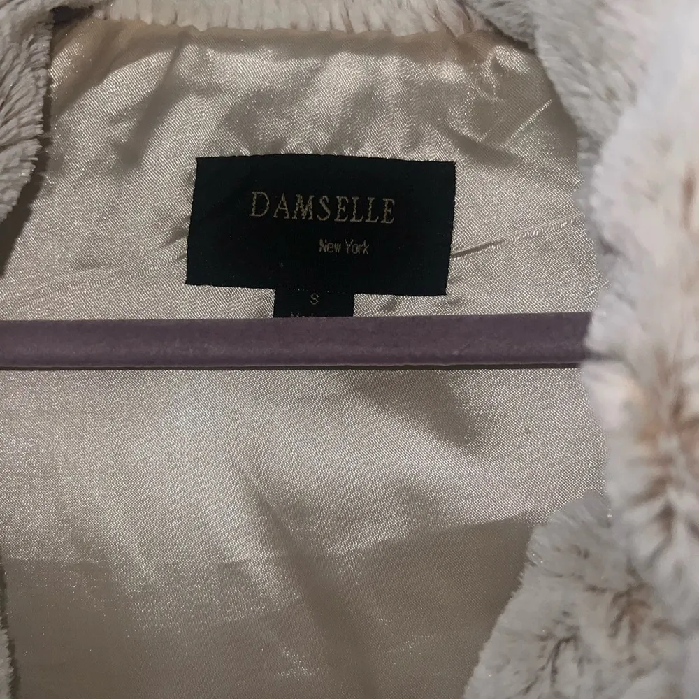 Damselle Ivory Faux Fur Coat White - Image 4