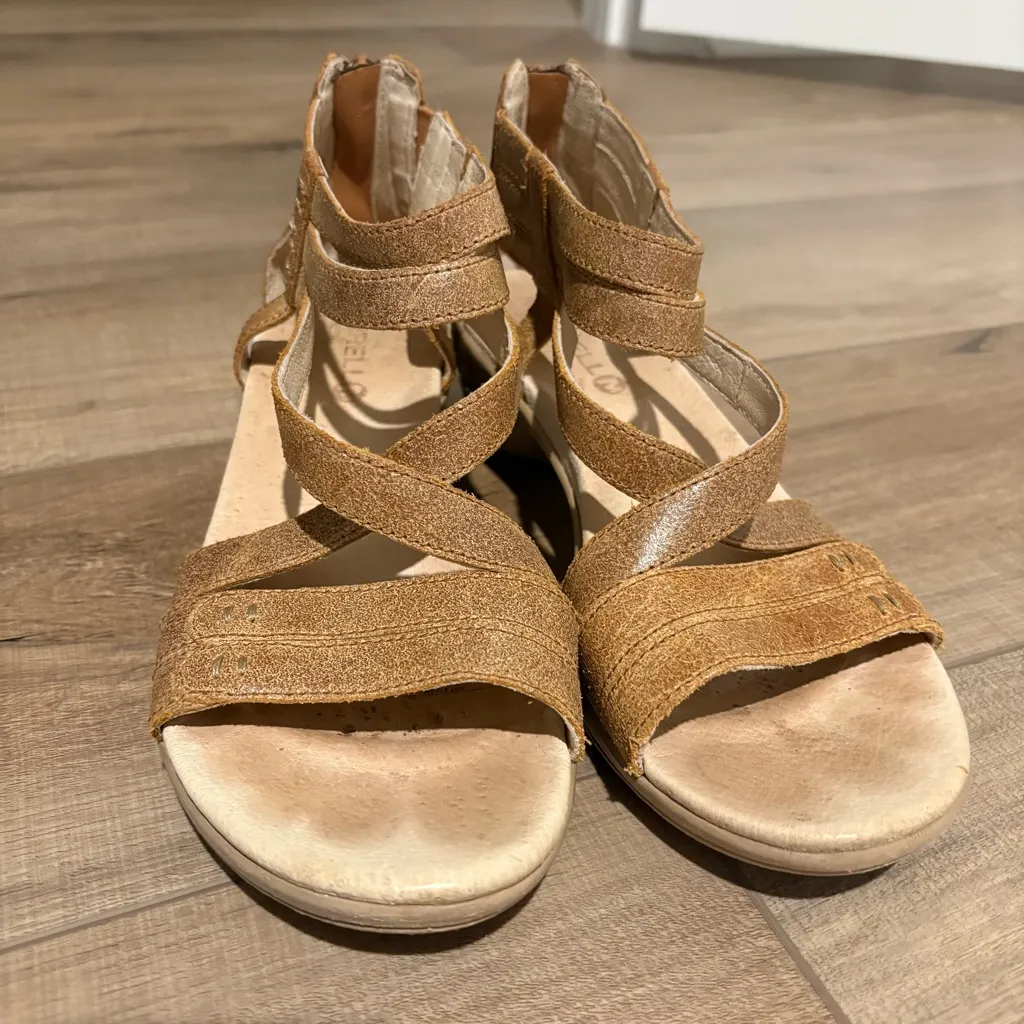 Merrell Zip Up Strappy Sandals Heels oat straw tan brown size 7‎ - Image 2