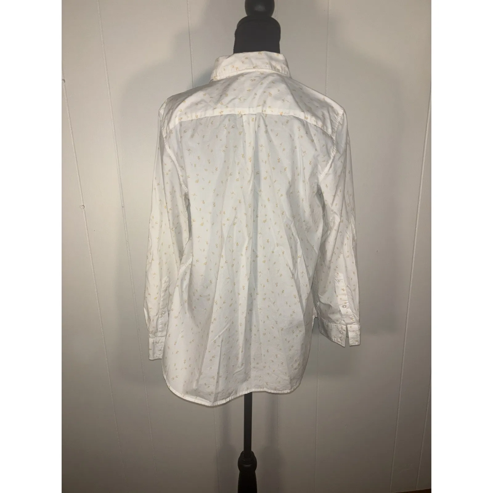 garnet hill white button up foral blouse size 12 organic pima cotton - Image 2