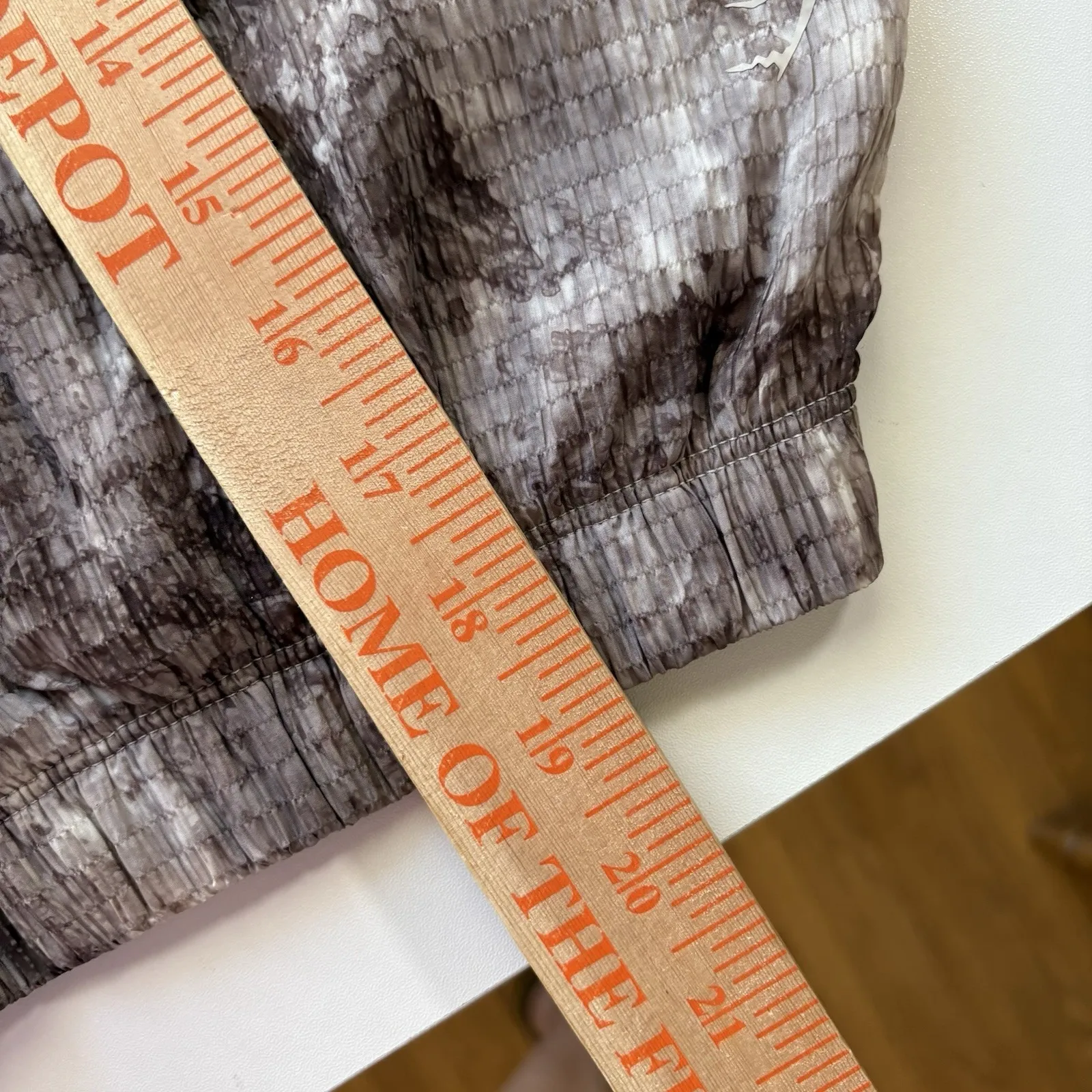 Gymshark‎ Elevate woven jacket Womens Small cement brown spray dye - Image 8