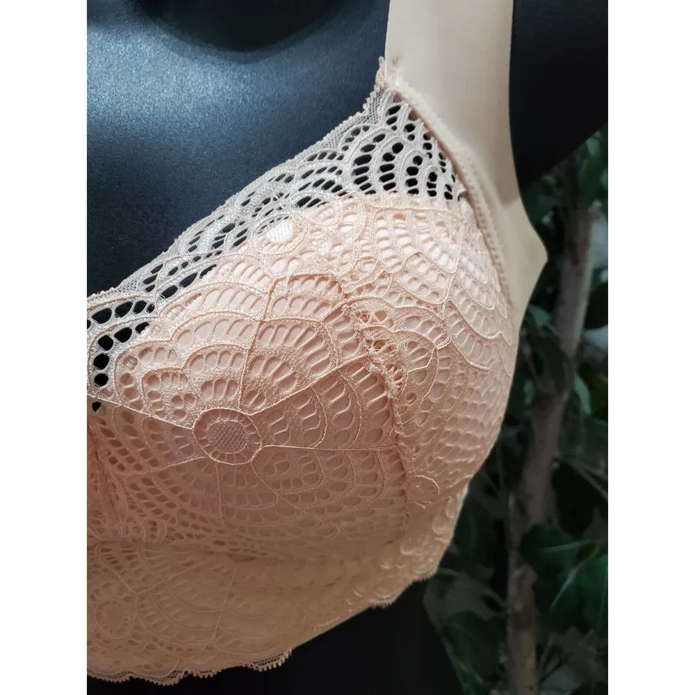 Mushiq GB18401-2010 Tan Padded Athletic Bra With Lace Wireless 38C - Image 3