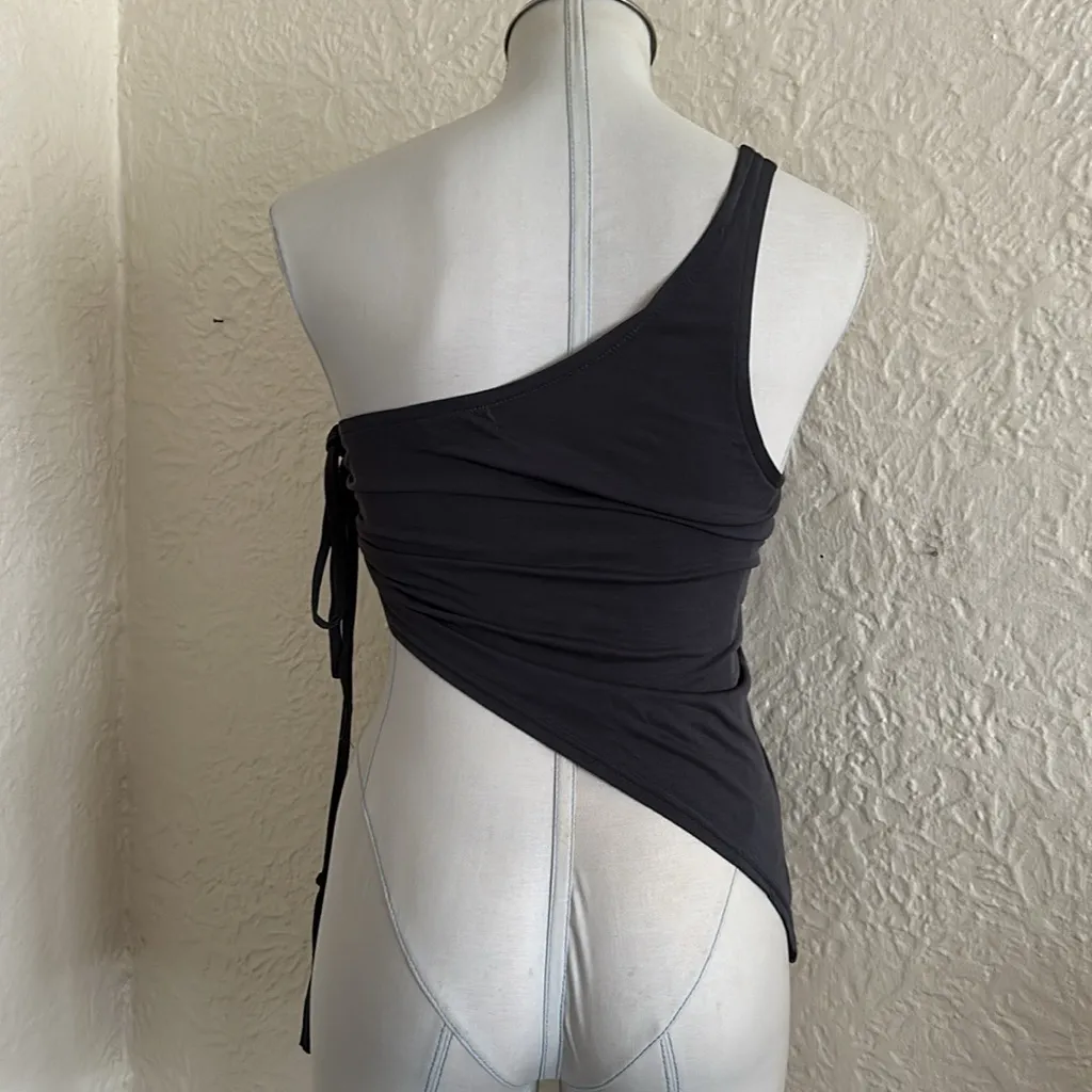 Edikted Frankie Gray Asymmetrical One Shoulder Ruched Side Top Small - Image 7