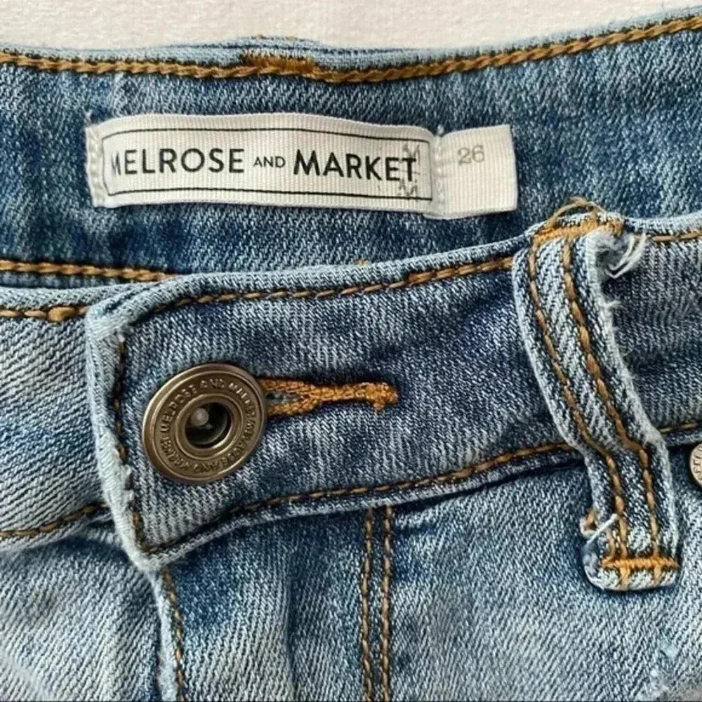 Melrose & Market Mid Rise  Denim Shorts Size 26 - Image 3