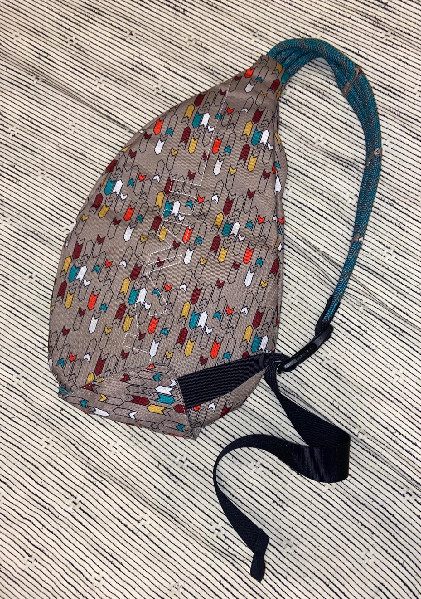 KAVU Bag Arrow Print Boho - Image 5