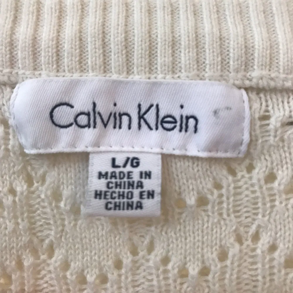 Calvin Klein crochet blouse SZ L/G - Image 2