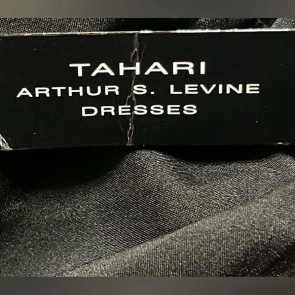 Tahari Dress Sz 22W Black/Gold Round Neck Abstract Design Worship Office Formal - Image 7