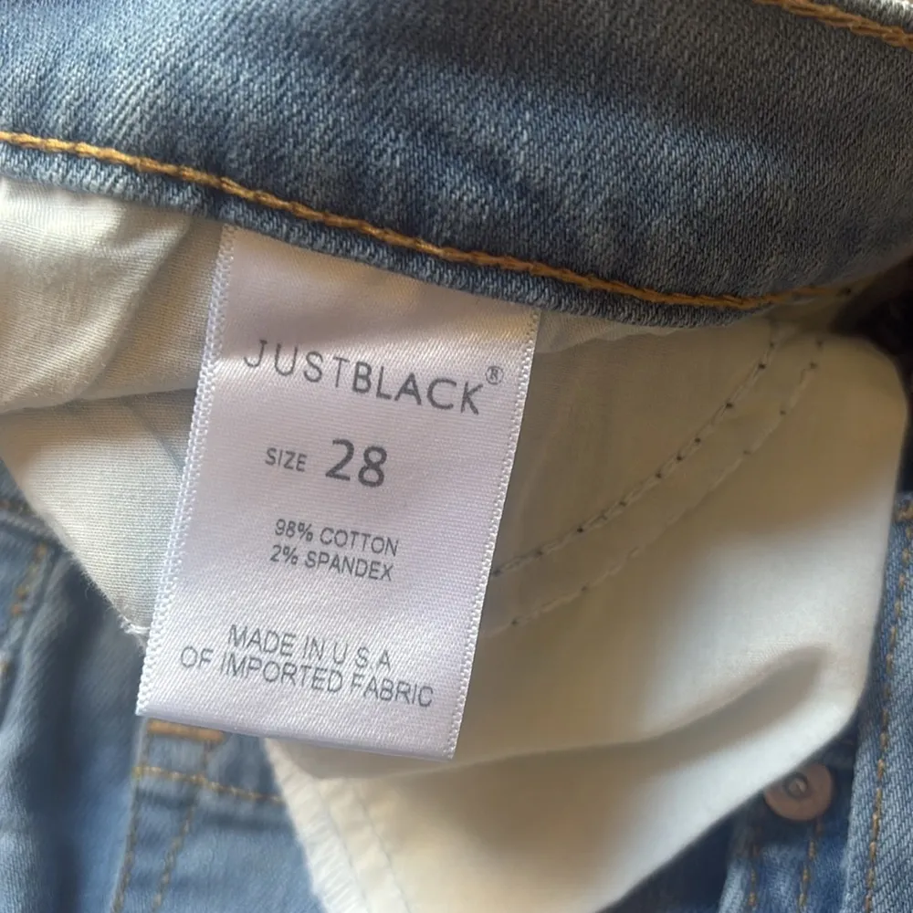 JUST BLACK distressed light wash jeans - 28 - Image 8