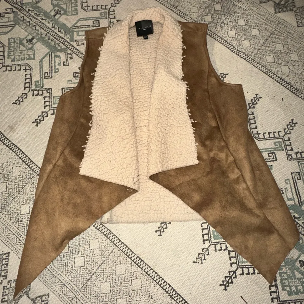 Camel brown lined vest - Image 4