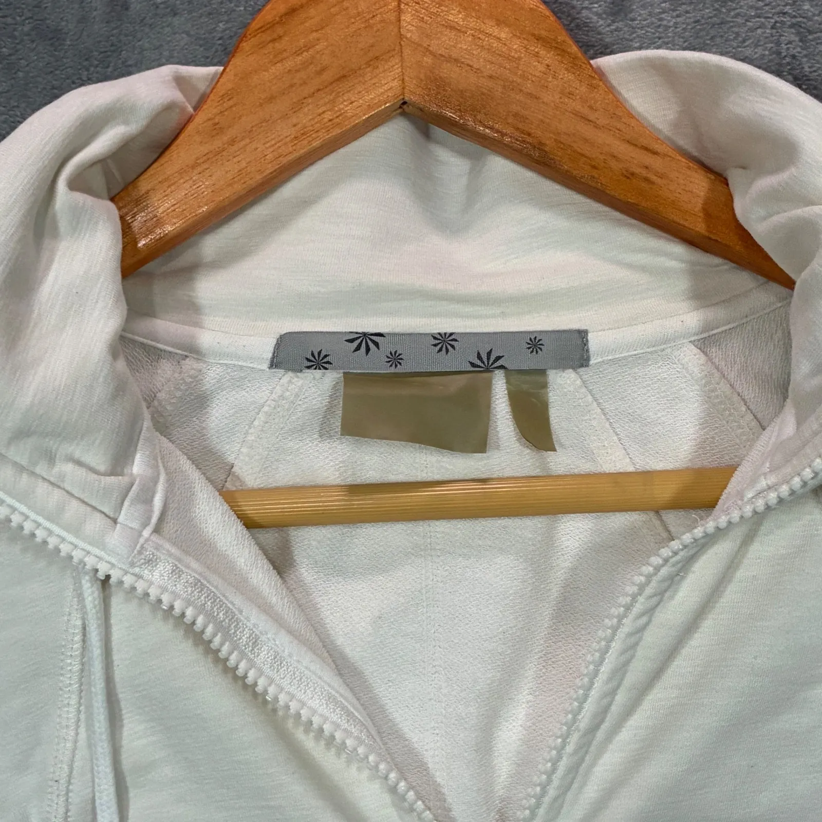 Athleta White Full Zip Hoodie Hooded Jacket Thumbholes Athleisure Women's M? - Image 7