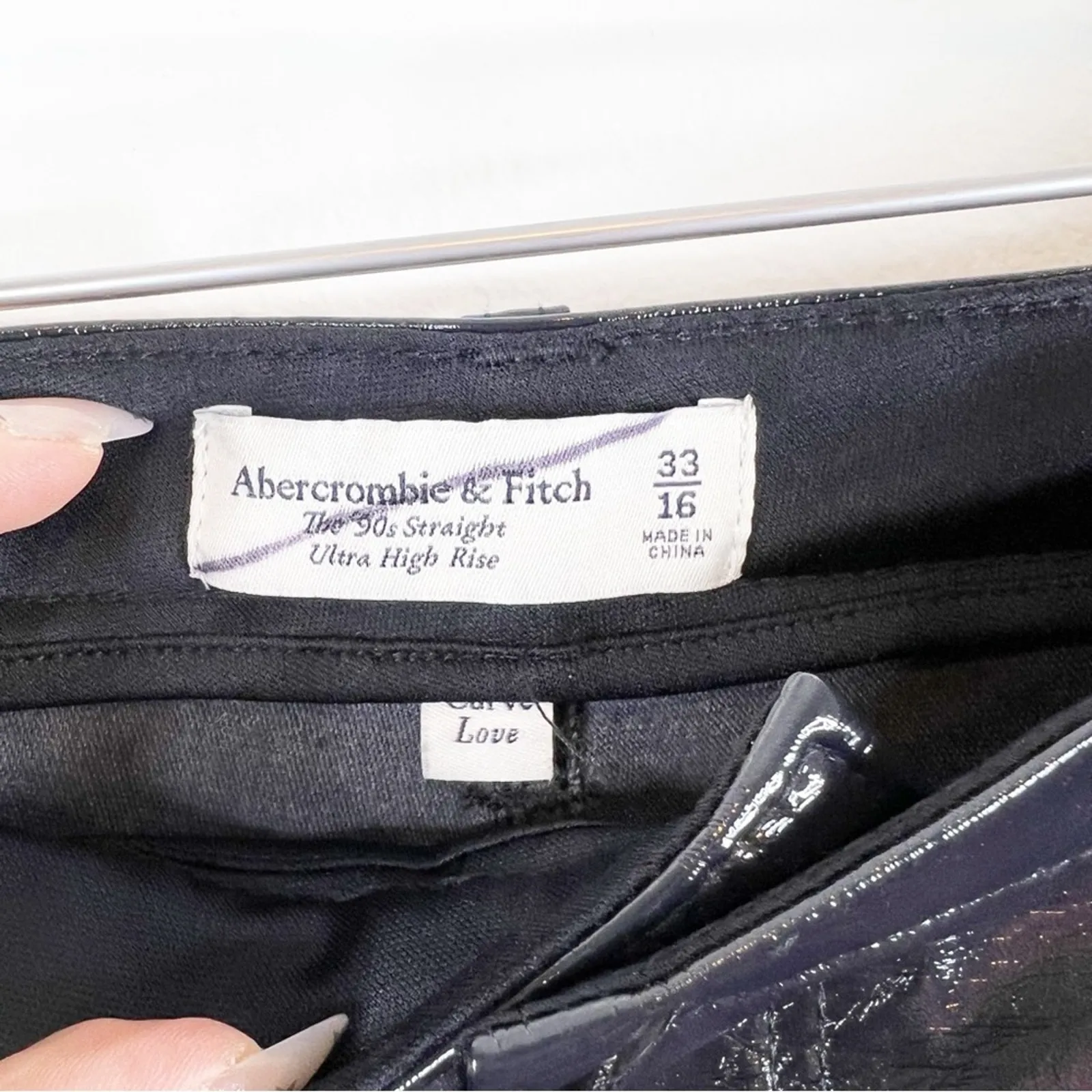 Abercrombie & Fitch The 90s Straight Ultra‎ High Rise Curve Love Vinyl Pants 33 - Image 5