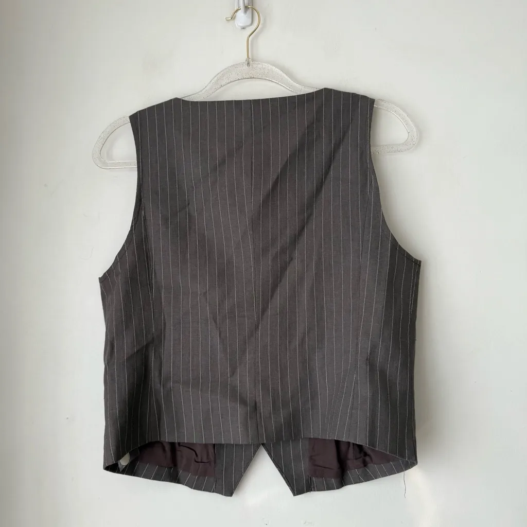 Mod Ref  All:Row Dark Taupe Pinstripe Frances Vest Top M - Image 8
