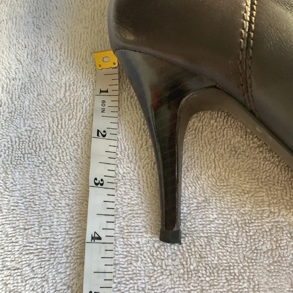 Banana Republic Size 9.5 Chocolate Brown Heeled Boots - Image 11