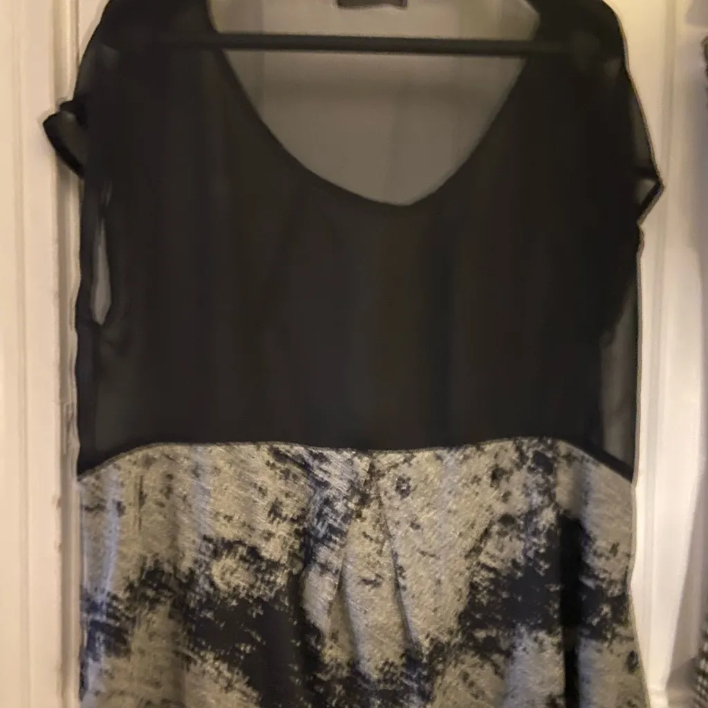 Solemio Black Asymmetrical Short Sleeve Blouse - Image 5