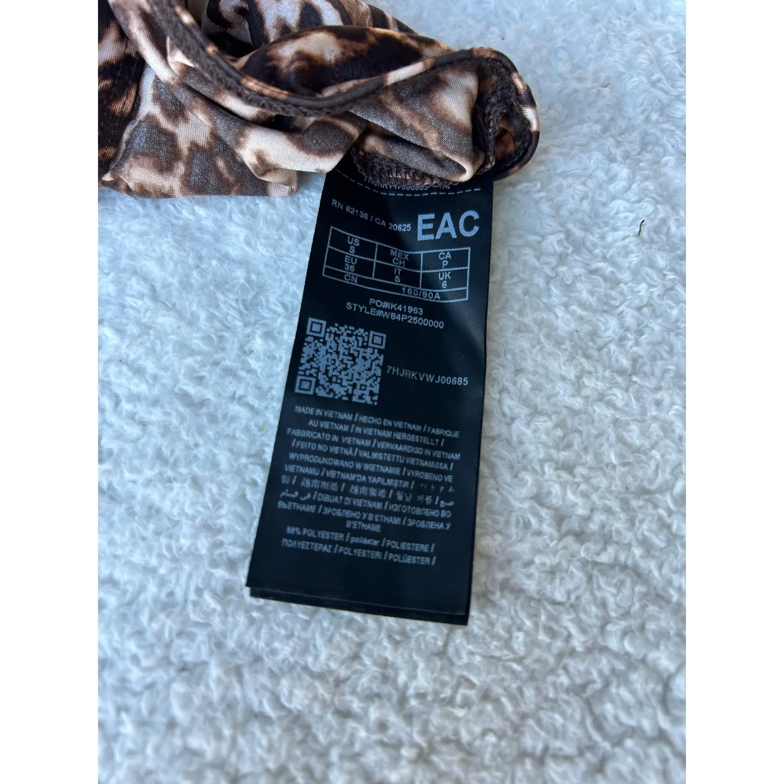 Guess Animal Print Leopard Bodysuit Size Small - Image 3