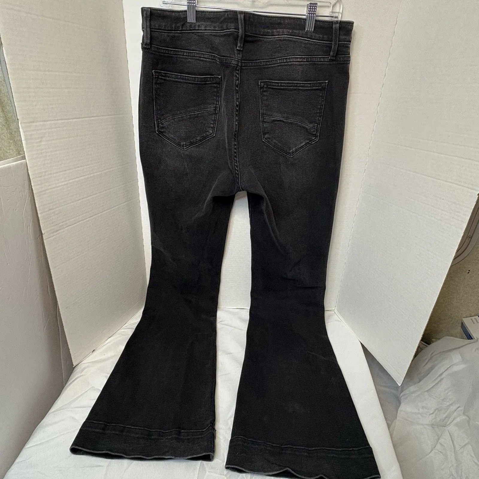 Driftwood Wyatt Classic Flare Jeans Dark Night Women’s Size 32x34 - Image 5