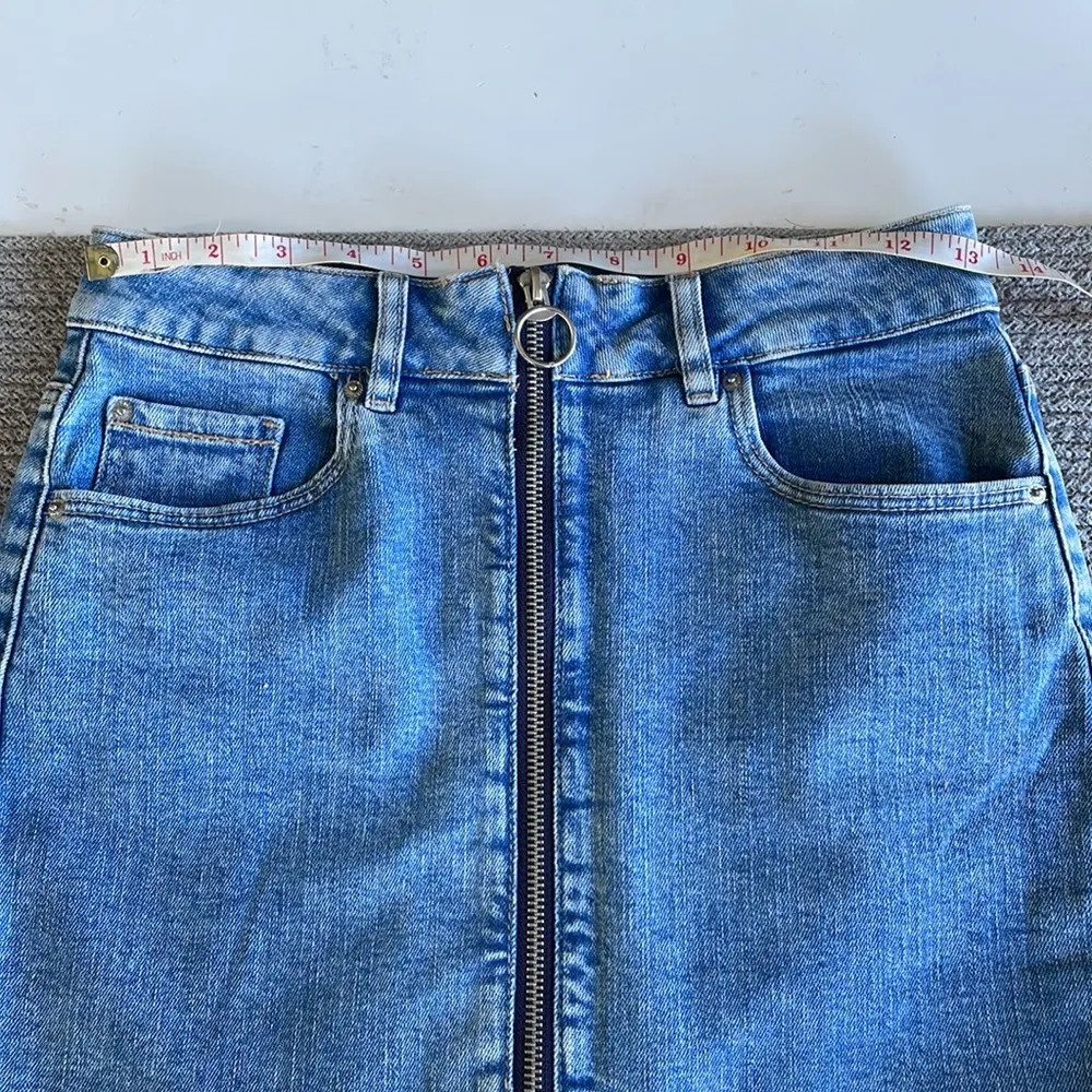 Garage Medium Blue Stretch Denim Full Zipper a circle Pull Mini Skirt Size S - Image 9
