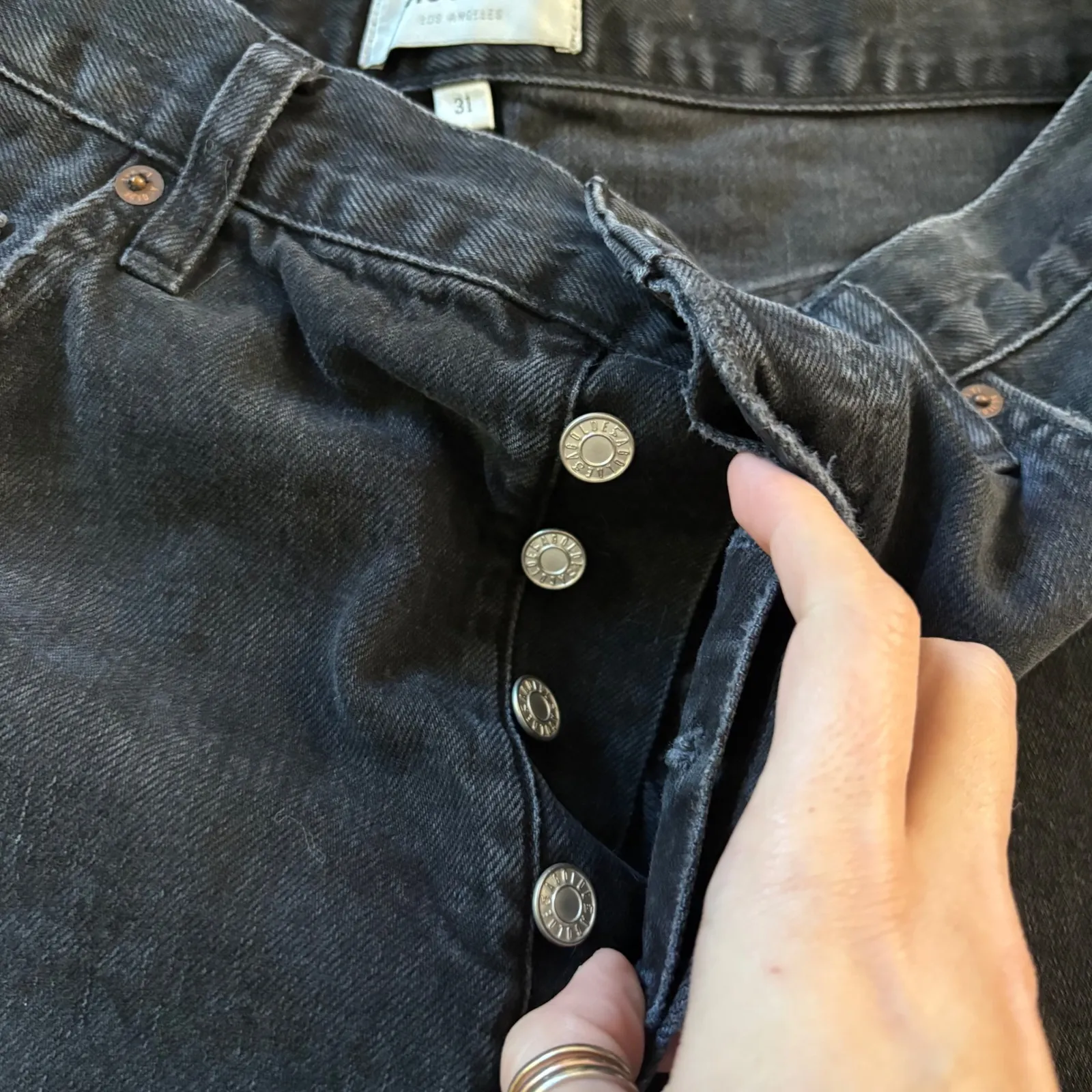 AGOLDE Dee Shorts Faded Black Wash Denim Side Slits Cut Off Size 31 - Image 5