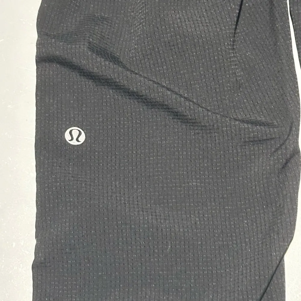 Lululemon Var-City Track Pant Black Lightweight Mesh Snap Leg Size 6 - Image 6