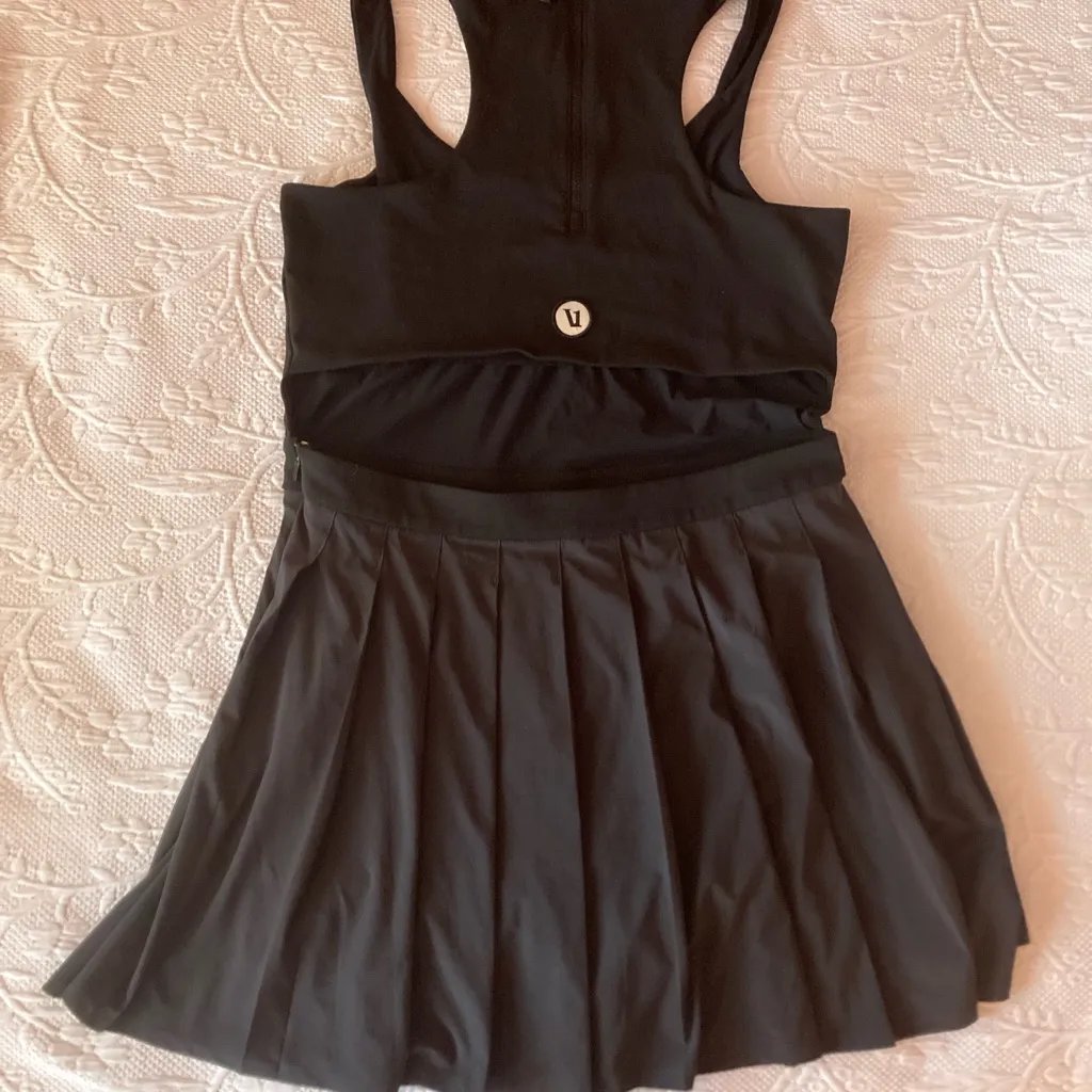 Vuori Performance Set Tennis Dress Black Pleated Skirt  Cutout W/ Shorts XL - Image 5