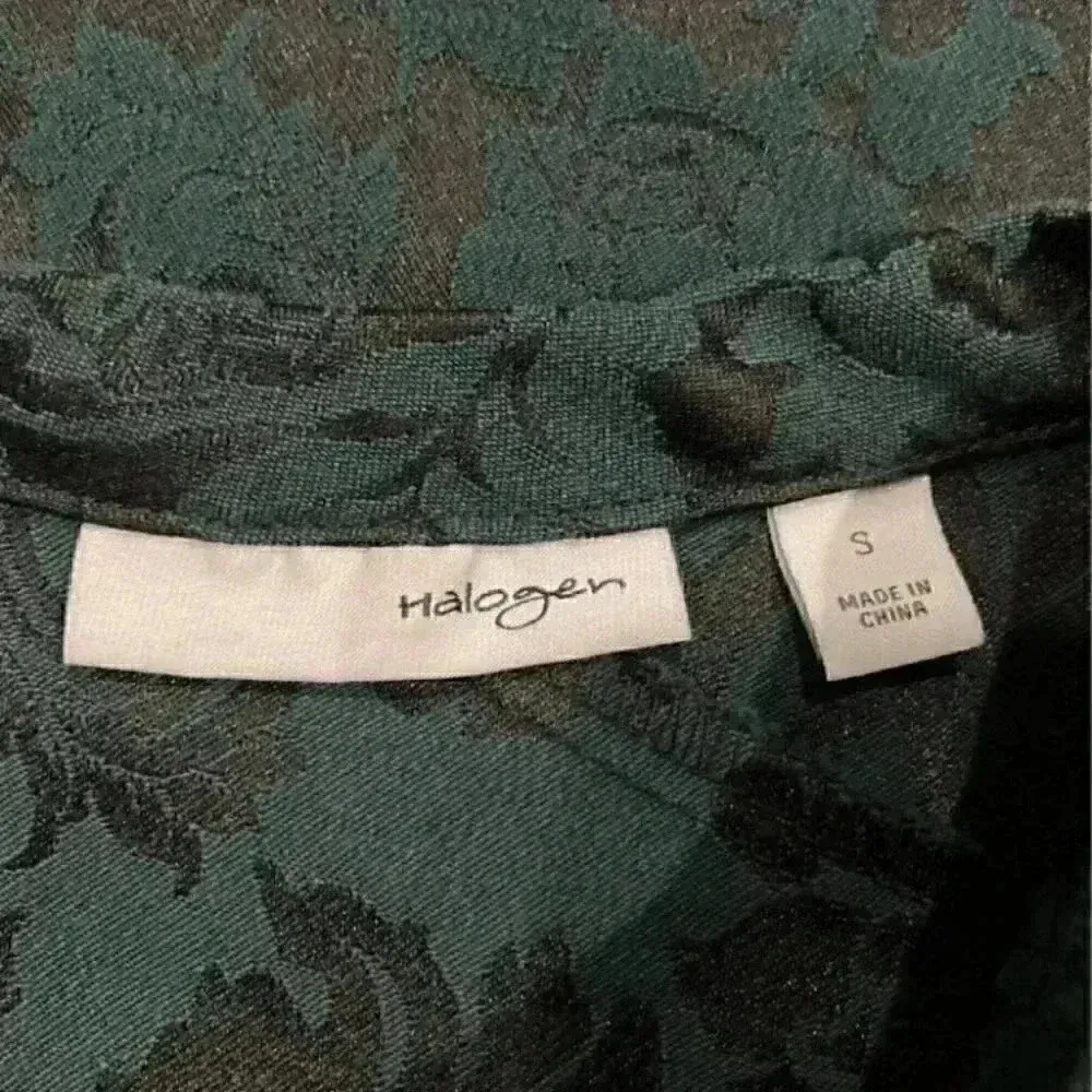 ⭐️ Halogen dark greenish blue floral patterned top in size small - Image 4