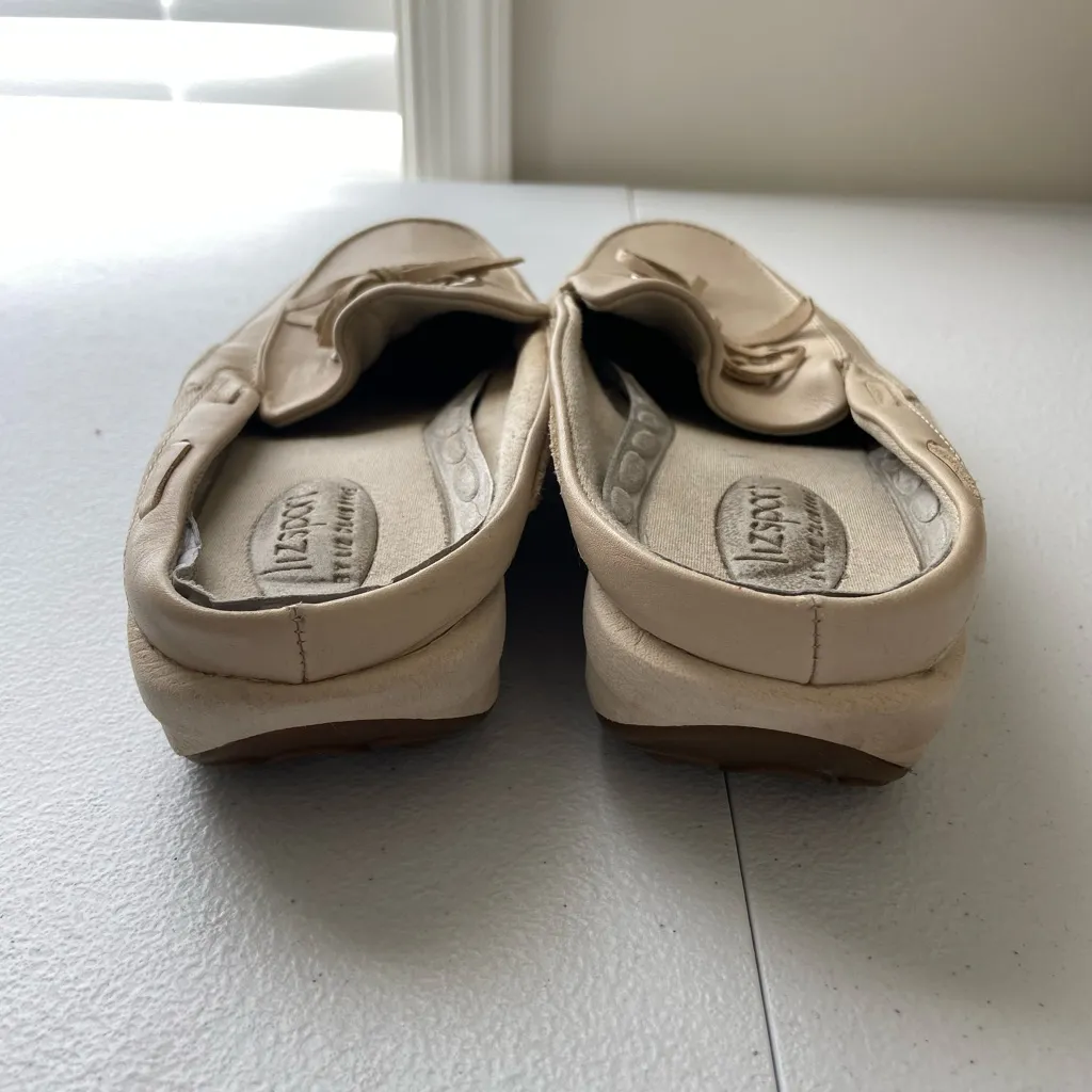 Lizsport women’s tan leather boat slip on mules loafers shoes size 7‎ - Image 3