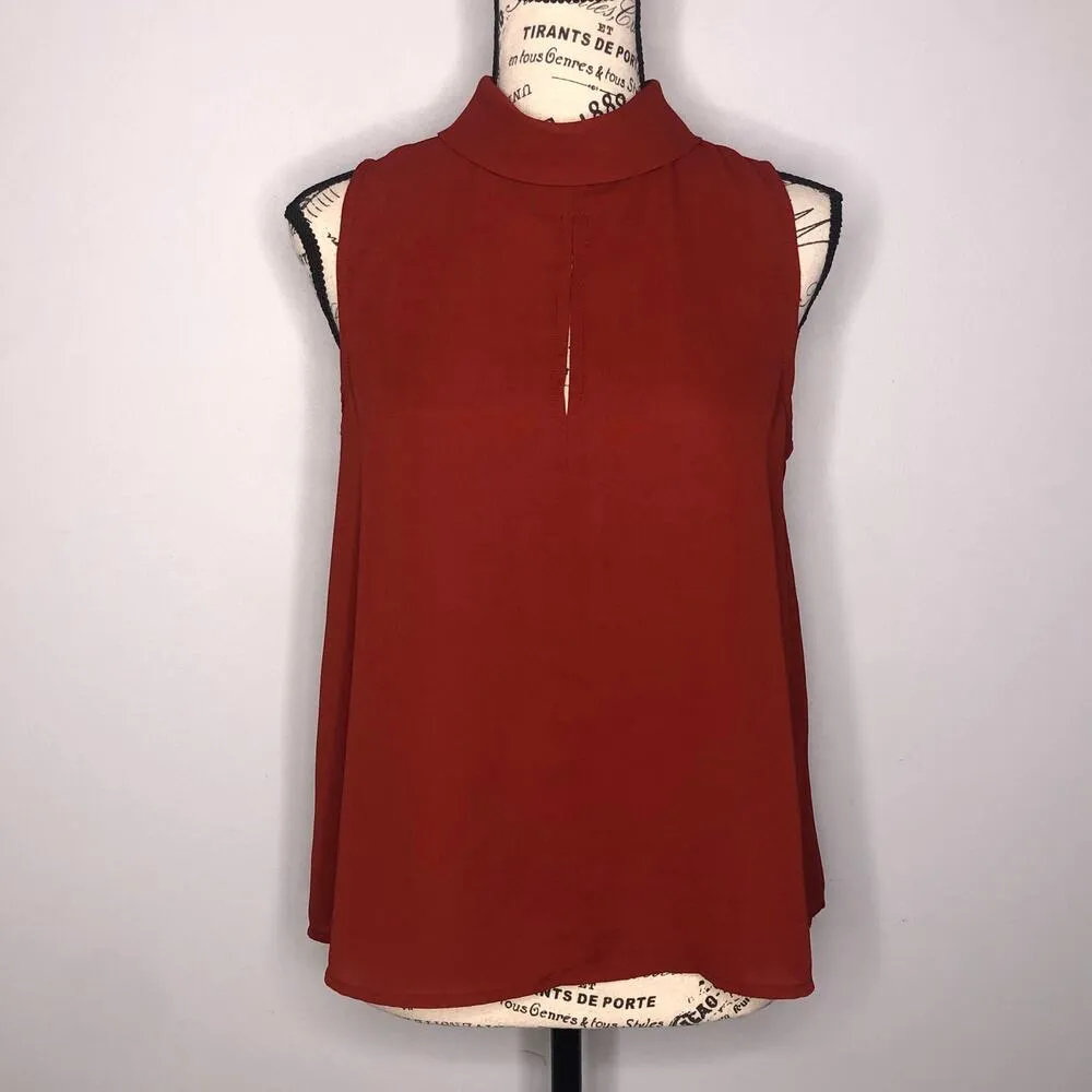 Sophie Rue SMALL Cherise Front Slit Detail Blouse - Stitch Fix Sleeveless Top - Image 9