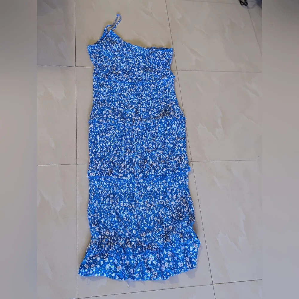 Pretty Garden floral one shoulder bodycon midi dress blue floral XL - Image 10
