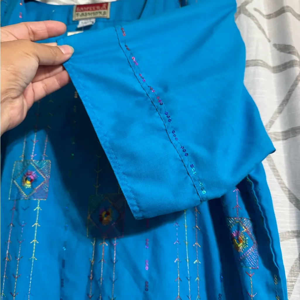 Blue and Gold Embellished Kurti with Flutter Sleeves Size M - Image 4