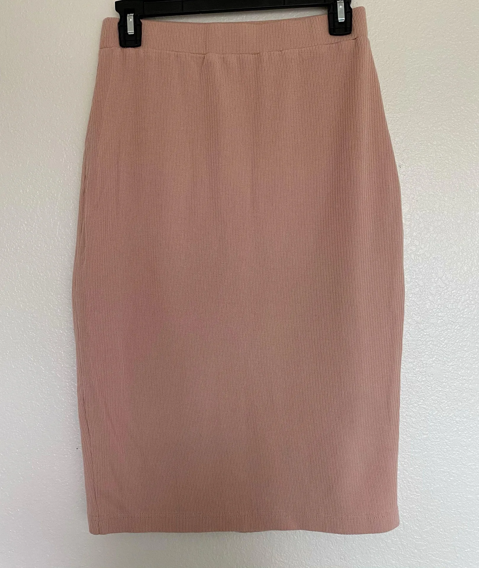 J.O.A. LA pink knit skirt size medium - Image 2