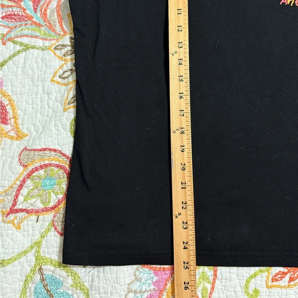 Medium women’s graphic t - Image 2