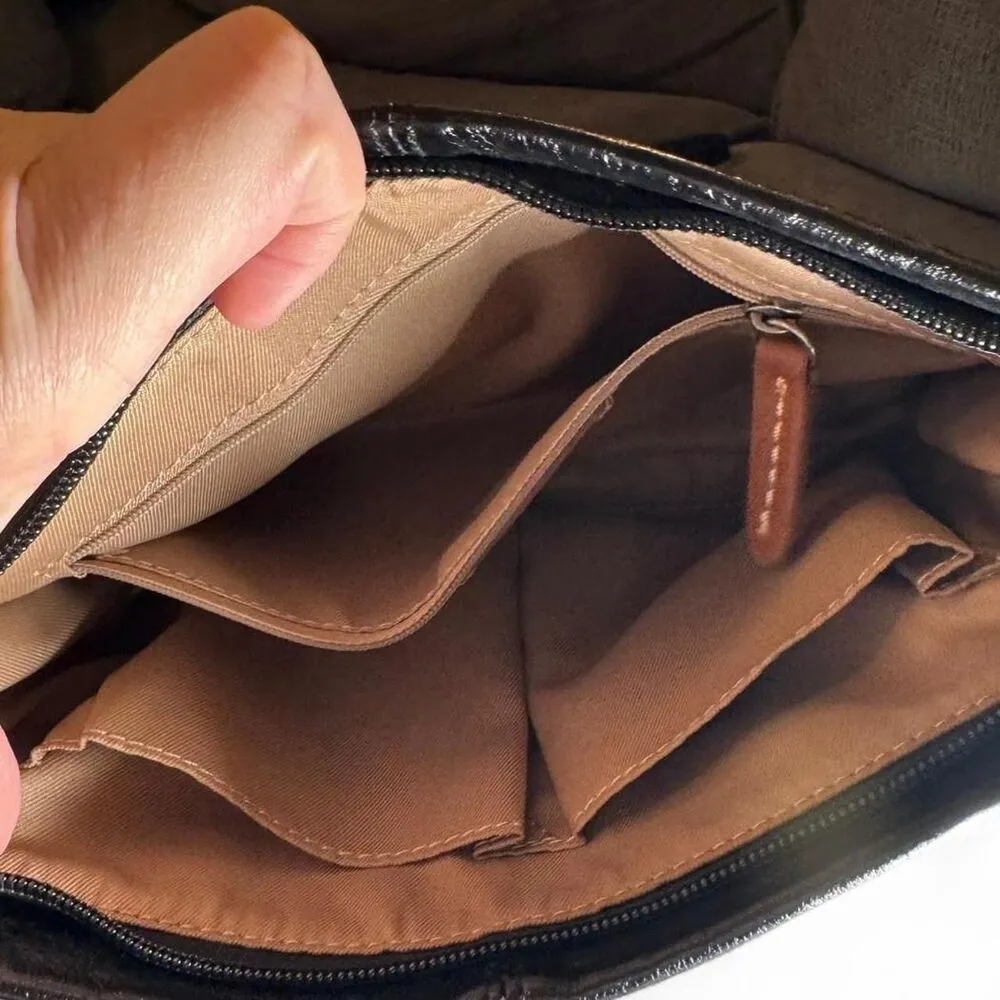 The Sak Women's Black Crossbody Bag Clutch and Matching wallet cardholder - Image 8