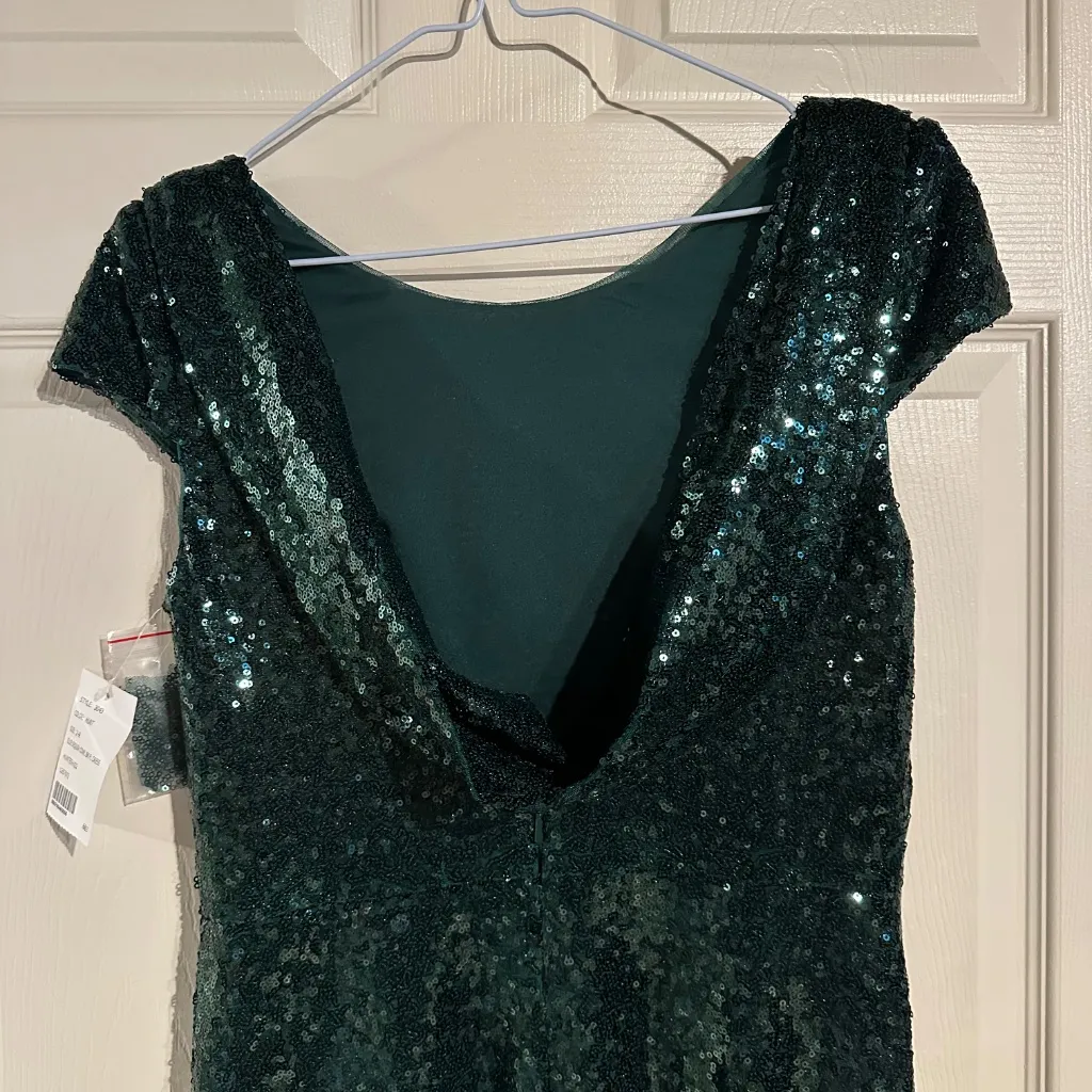Dessy Style 3043 Elle Hunter Sequin Size 2 Green - Image 9