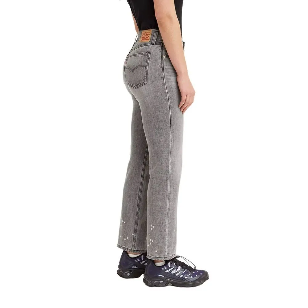 Levi’s Low Pro Paint Splatter Women’s Straight Leg Jeans in Light Grey - Image 2