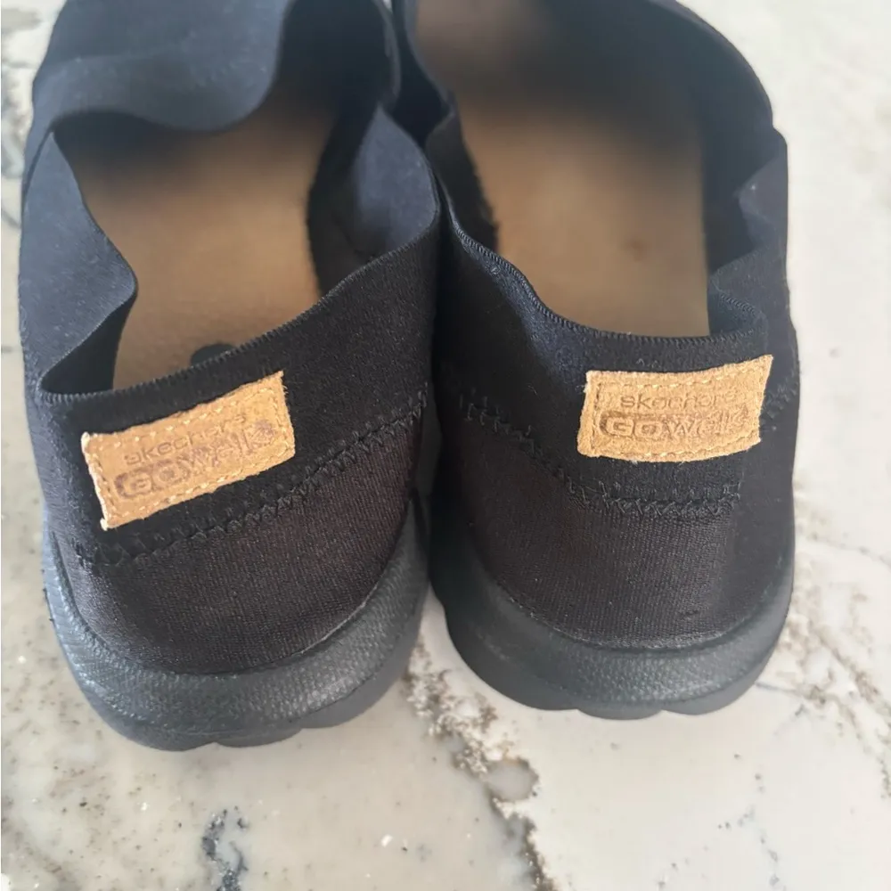Skechers Womens Size 10 Black GoWalk Walking Sneakers Shoes Slip On Comfort - Image 6