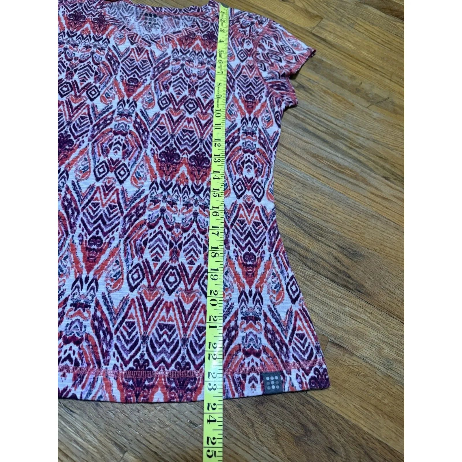 Title Nine Matahari Geometric Short Sleeve Shirt Logo Pink Size XS - Image 11