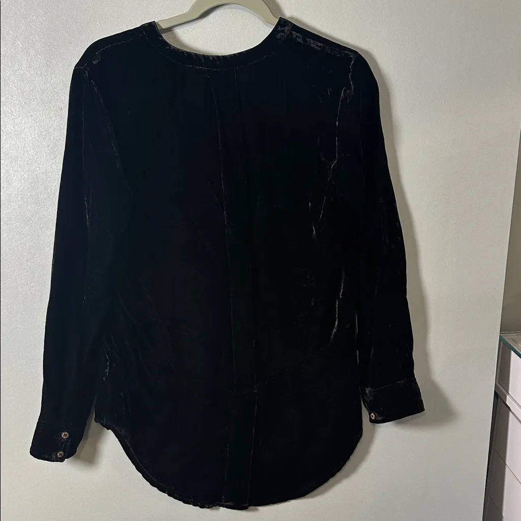 Democracy‎ Black Crushed Velvet Button Front Long Sleeve Blouse - Image 3